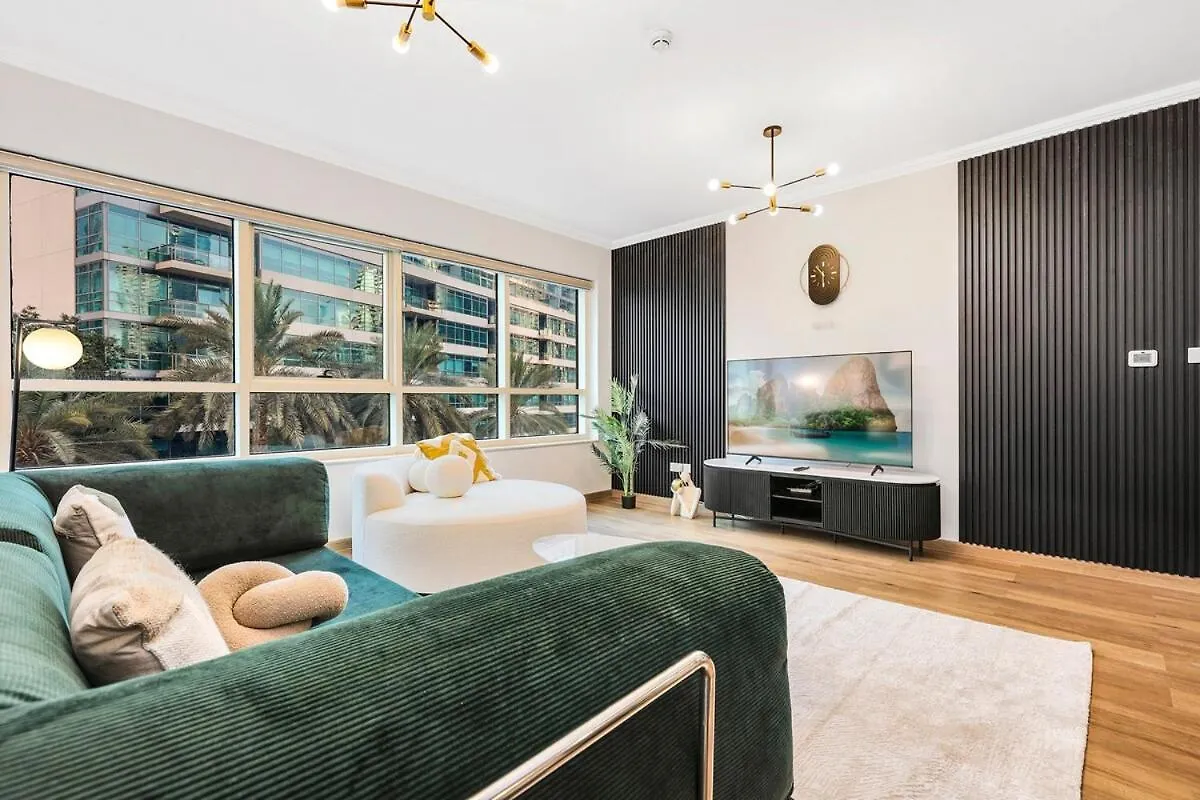 Apartment First Class 1Br Refined Marina Escape Dubai