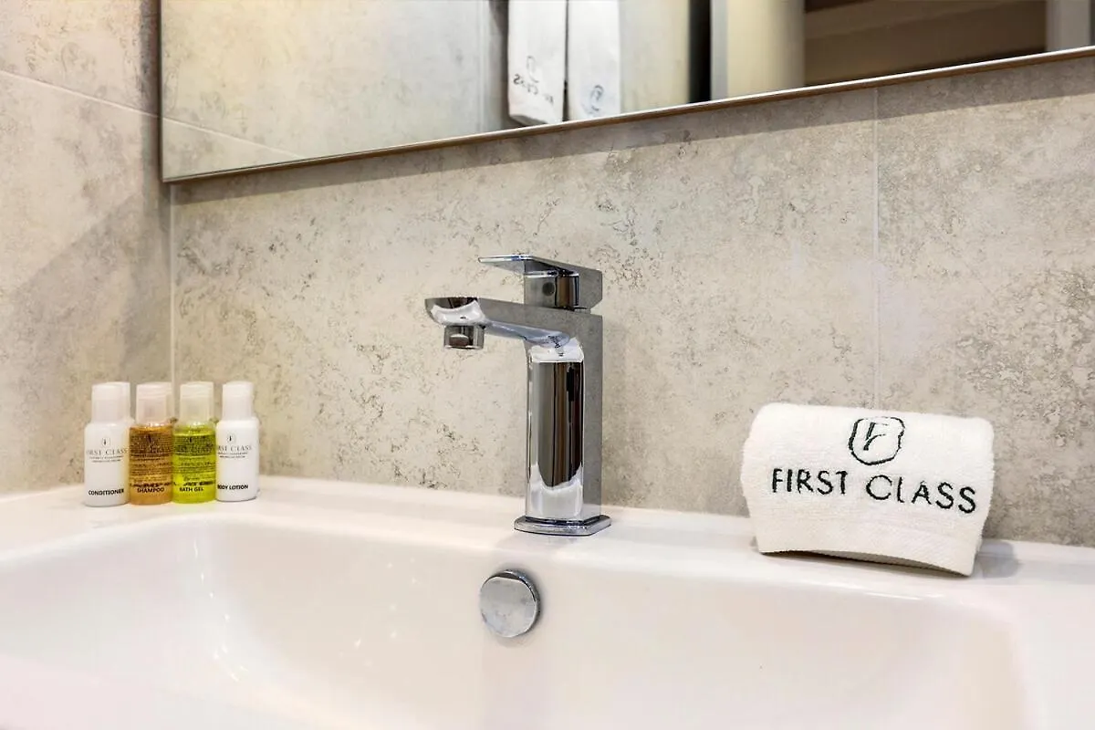 First Class 1Br Refined Marina Escape Dubai